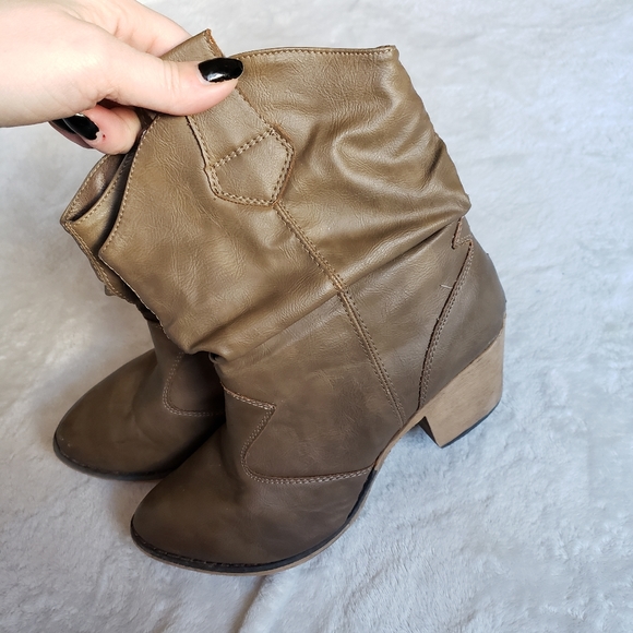 Wet Seal western boot woman's size 6.5 faux leather tan - Picture 3 of 9